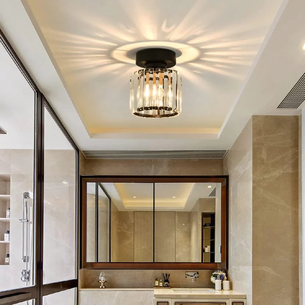 Moderna Lámpara De Techo De Cristal Con Detalles En Dorado Y Negro : Iluminación Con Estilo Para Su Hogar Luz De Techo De Cristal Con Detalles En Dorado Y Negro