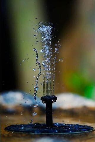 Fuente Burbujeante con Panel Solar Burbujeador de Agua Alimentado por Energía Solar para Baños de Pájaros