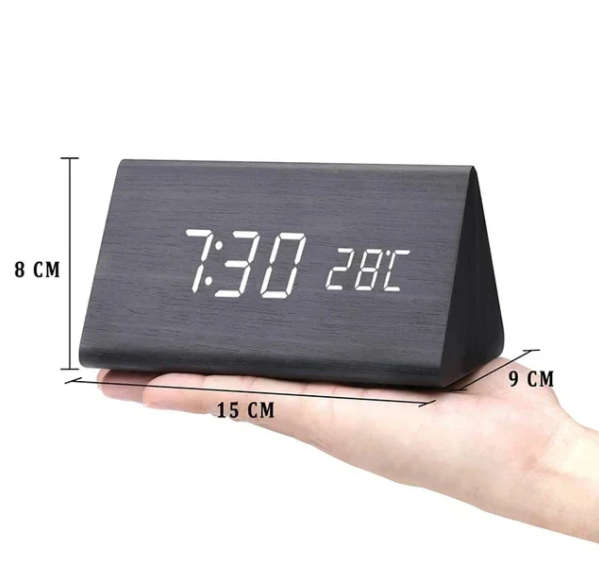 Reloj de Madera Led con Activación por Voz