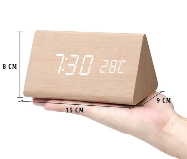 Reloj de Madera Led con Activación por Voz