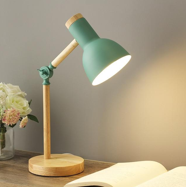 Lámpara de Sobremesa Escandinava Hecha de Madera