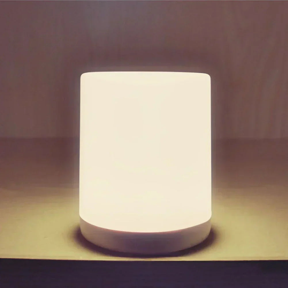 Lámpara De Sobremesa LED Regulable Con Conexión Usb Para Una Luz Flexible