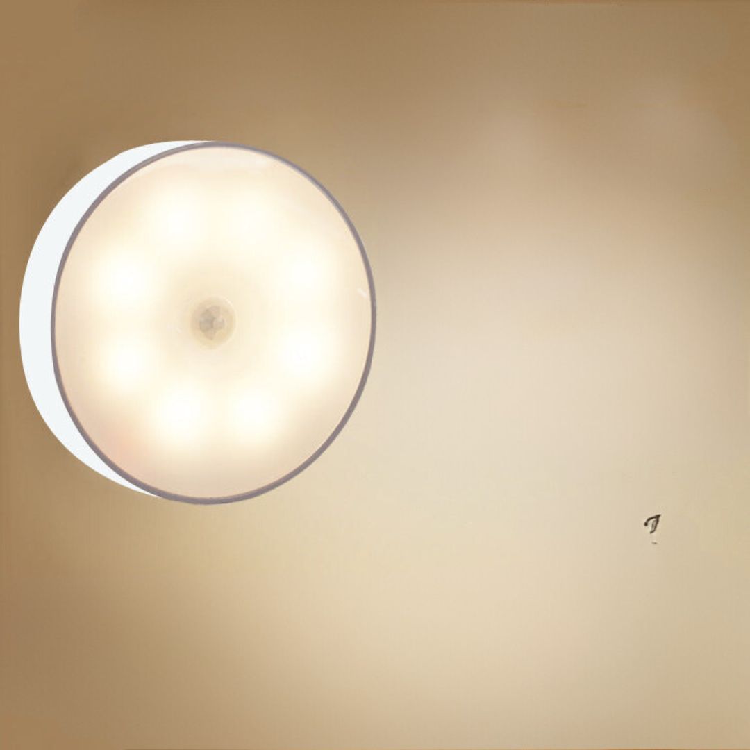 Luz Inteligente con Detección de Movimiento