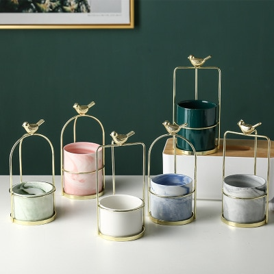 Maceta De Flores Con Diseño De Pájaro Para Una Decoración Con Estilo