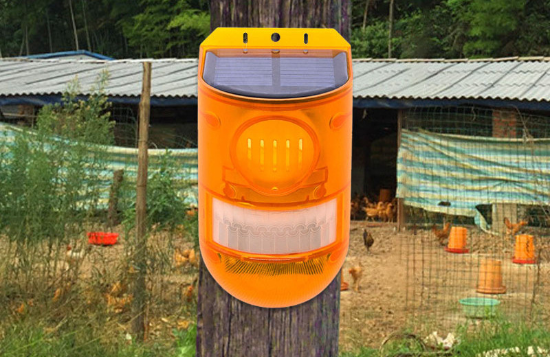 Ahuyentador de Animales Alimentado por Energía Solar con Alarma - Protección Eficaz Contra los Animales