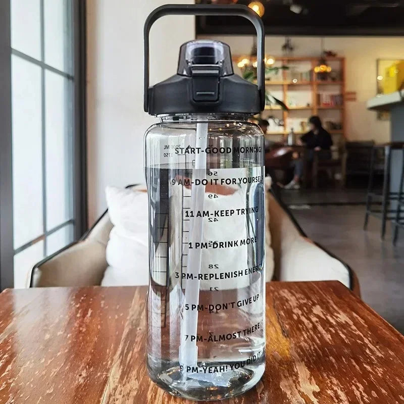 Botella de Agua Deportiva Portátil de 2l con Pajita y Marcas de Tiempo