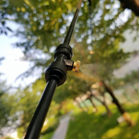 Sistema De Riego Para El Jardín - Kit De Riego Por Goteo Con Rociador Ajustable Y Accesorios