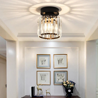 Moderna Lámpara De Techo De Cristal Con Detalles En Dorado Y Negro : Iluminación Con Estilo Para Su Hogar Luz De Techo De Cristal Con Detalles En Dorado Y Negro