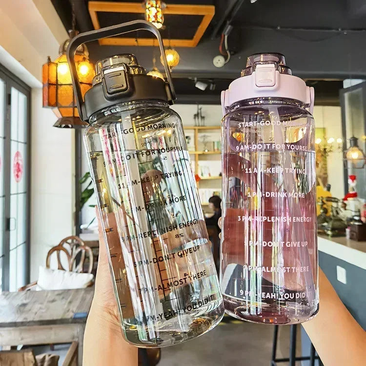 Botella de Agua Deportiva Portátil de 2l con Pajita y Marcas de Tiempo