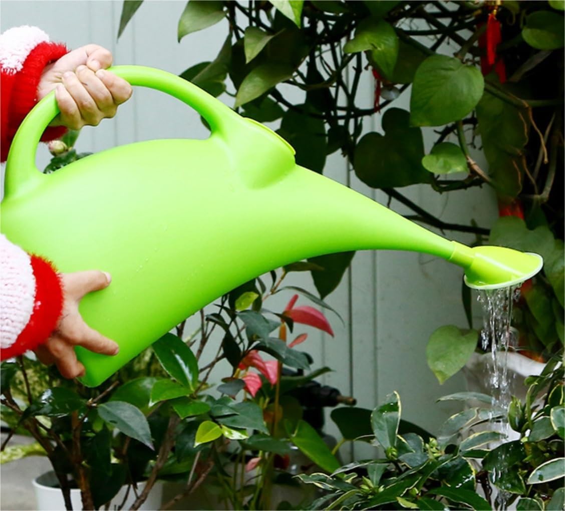 Práctica Regadera para el Jardín - Diseño Ergonómico y Fácil Manejo