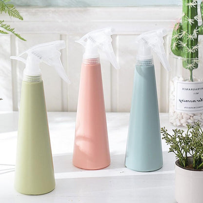 Botella Pulverizadora Para Plantas Con Un Diseñ