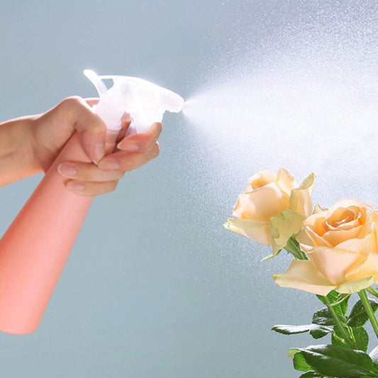 Botella Pulverizadora Para Plantas Con Un Diseñ