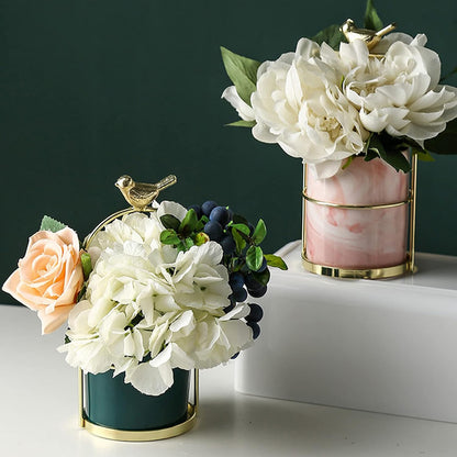 Maceta De Flores Con Diseño De Pájaro Para Una Decoración Con Estilo