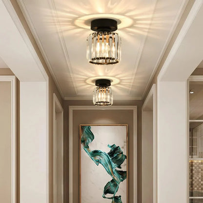 Moderna Lámpara De Techo De Cristal Con Detalles En Dorado Y Negro : Iluminación Con Estilo Para Su Hogar Luz De Techo De Cristal Con Detalles En Dorado Y Negro
