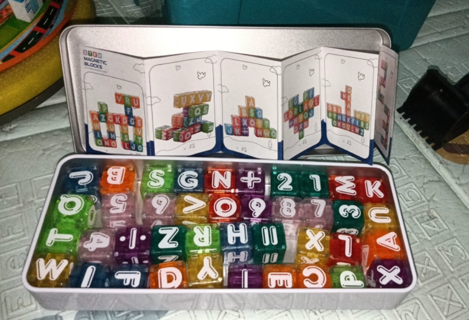 Set Educativo Magnético de 40 Piezas con Letras y Números – Juguete Montessori STEM para Niños
