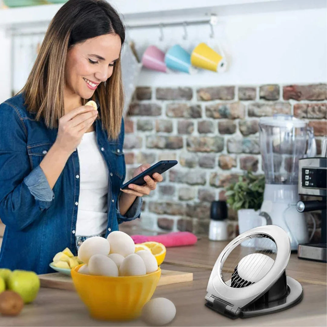 Cortador de Huevos de Acero Inoxidable - ¡ 3 Opciones de Corte en 1 para una Preparación sin Esfuerzo !