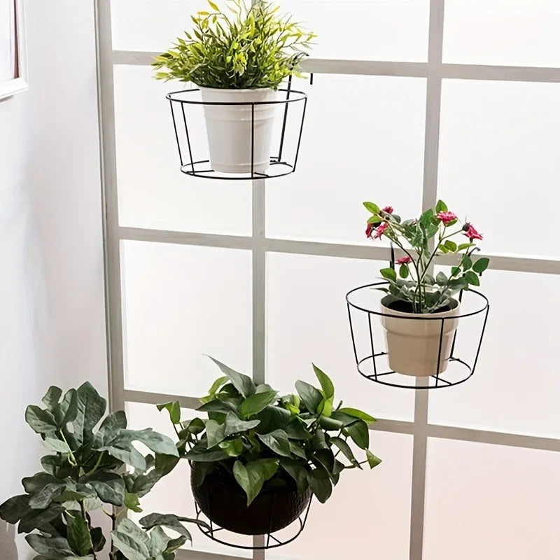 Práctico Macetero con Robusto Armazón Metálico para Balcones y Patios para Balcones y Patios