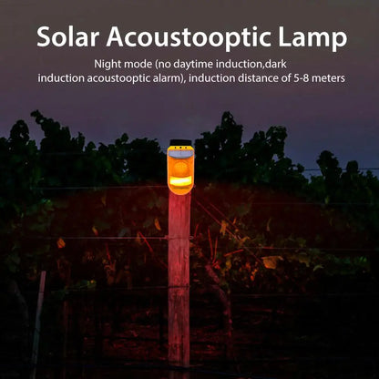 Ahuyentador de Animales Alimentado por Energía Solar con Alarma - Protección Eficaz Contra los Animales