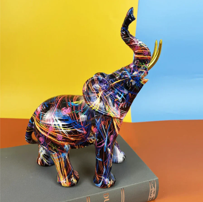 Coloreada Estatua de Elefante
