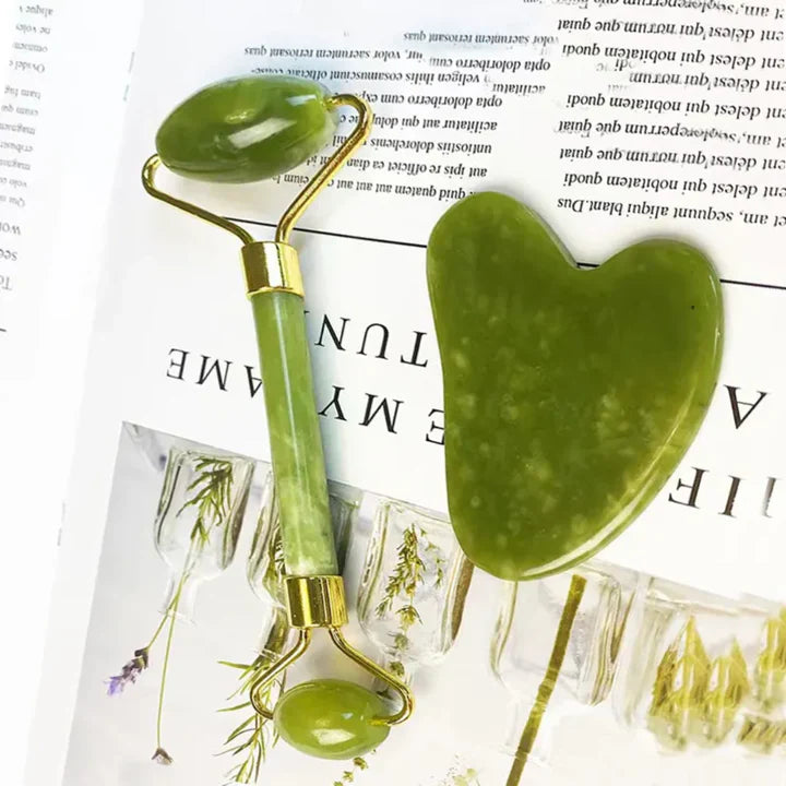 Set Gua Sha y Rodillo de Jade Instant Glow para una Piel Radiante y una Relajación Natural
