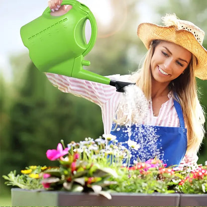Lata de Riego con Gran Capacidad y Caño Largo para un Riego y Cuidado de las Plantas Preciso
