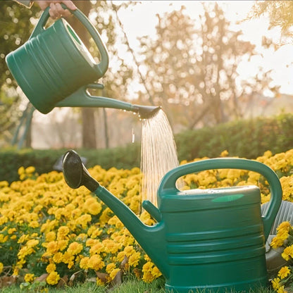 Lata de Riego con Gran Capacidad y Caño Largo para un Riego y Cuidado de las Plantas Preciso