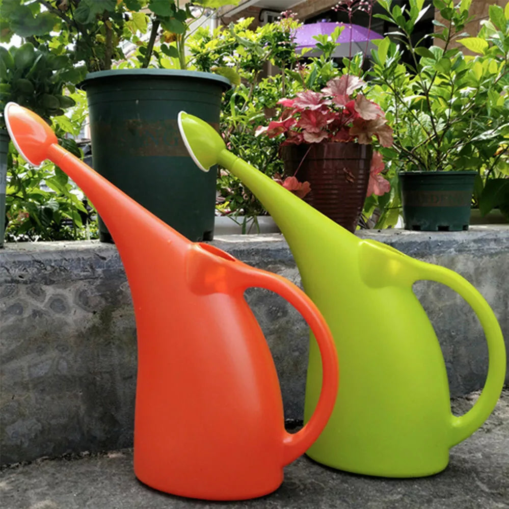 Práctica Regadera para el Jardín - Diseño Ergonómico y Fácil Manejo